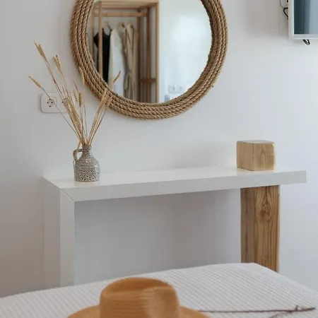 Hora Seaside Apartment Naxos City