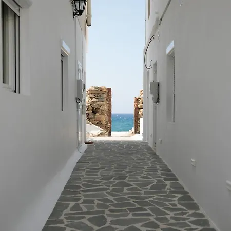 Hora Seaside Apartment