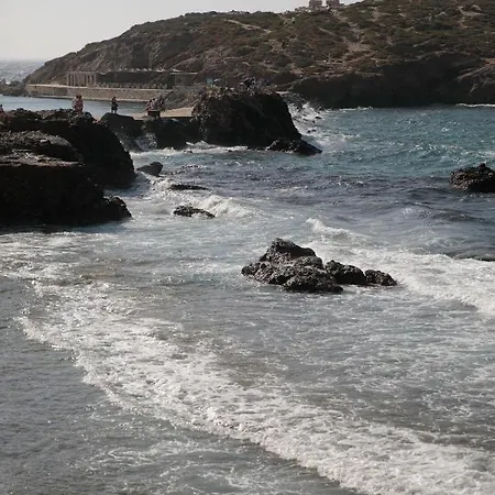 Hora Seaside Apartment